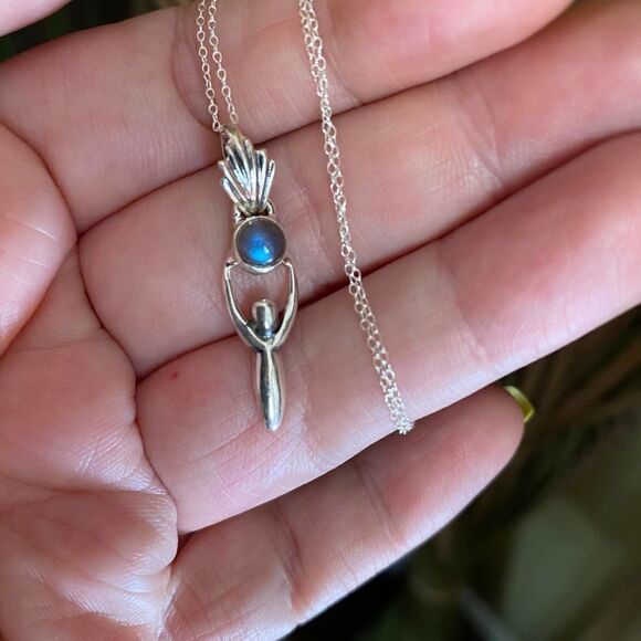 Labradorite Madagascar Sterling Silver Goddess Necklace - Picture 3 of 3